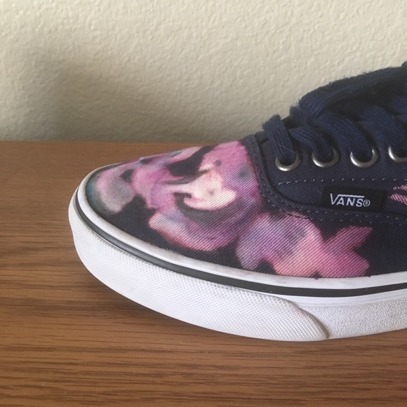 NWOT Custom Vans - Picture 3 of 16